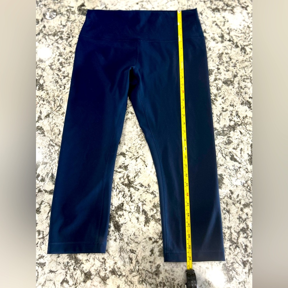 Lululemon Wunder Train High Rise Crop 21" Navy Blue Size 12 W6BF7S